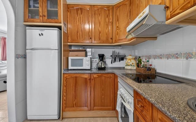 2 soveværelse Rækkehus til salg i Playa Flamenca, Orihuela med swimmingpool - € 309.000 (Ref: 9707968)