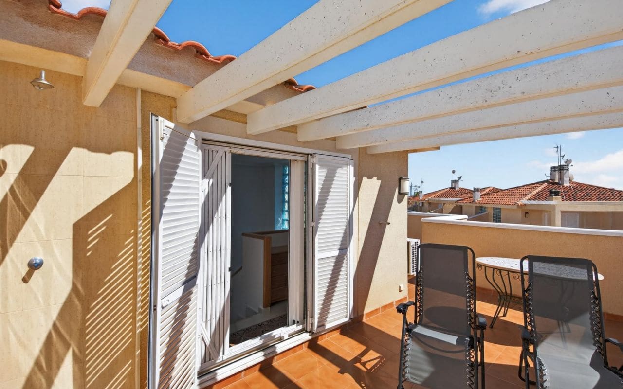 2 bedroom Terraced Villa for sale in Playa Flamenca with pool - € 309,000 (Ref: 9707968)