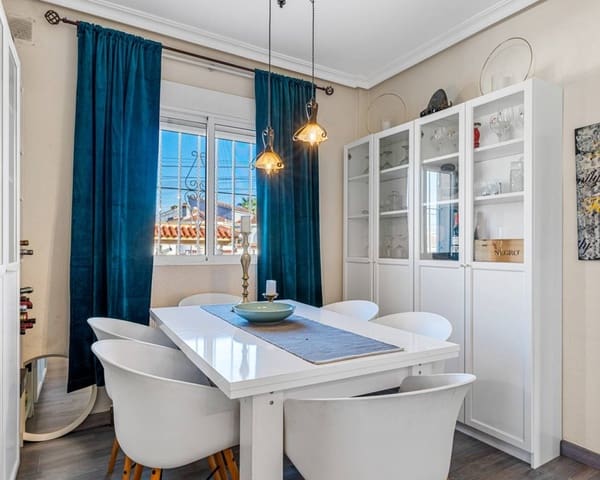 4 chambre Villa/Maison à vendre à Ciudad Quesada, Rojales avec piscine - 540 000 € (Ref: 9713526)