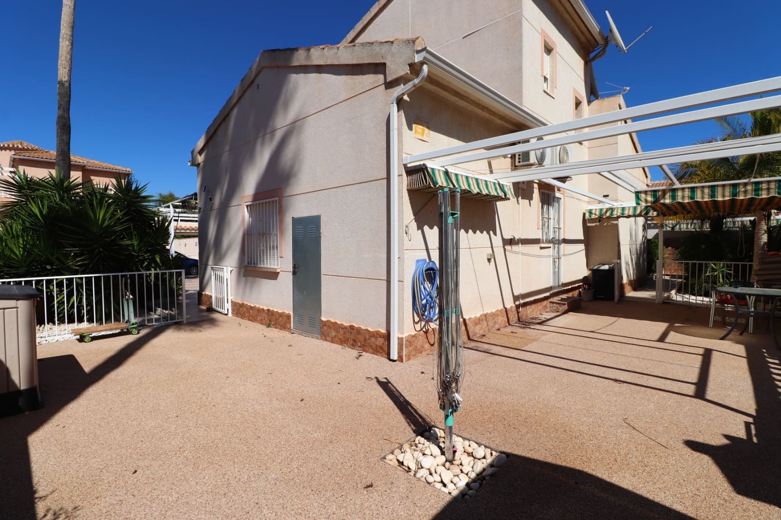 2 Zimmer Villa zu verkaufen in Benijofar mit Garage - 274.950 € (Ref: 9714091)