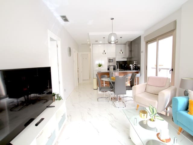 Chalet de 3 habitaciones en Villamartin, Orihuela en venta con piscina - 365.000 € (Ref: 9720588)