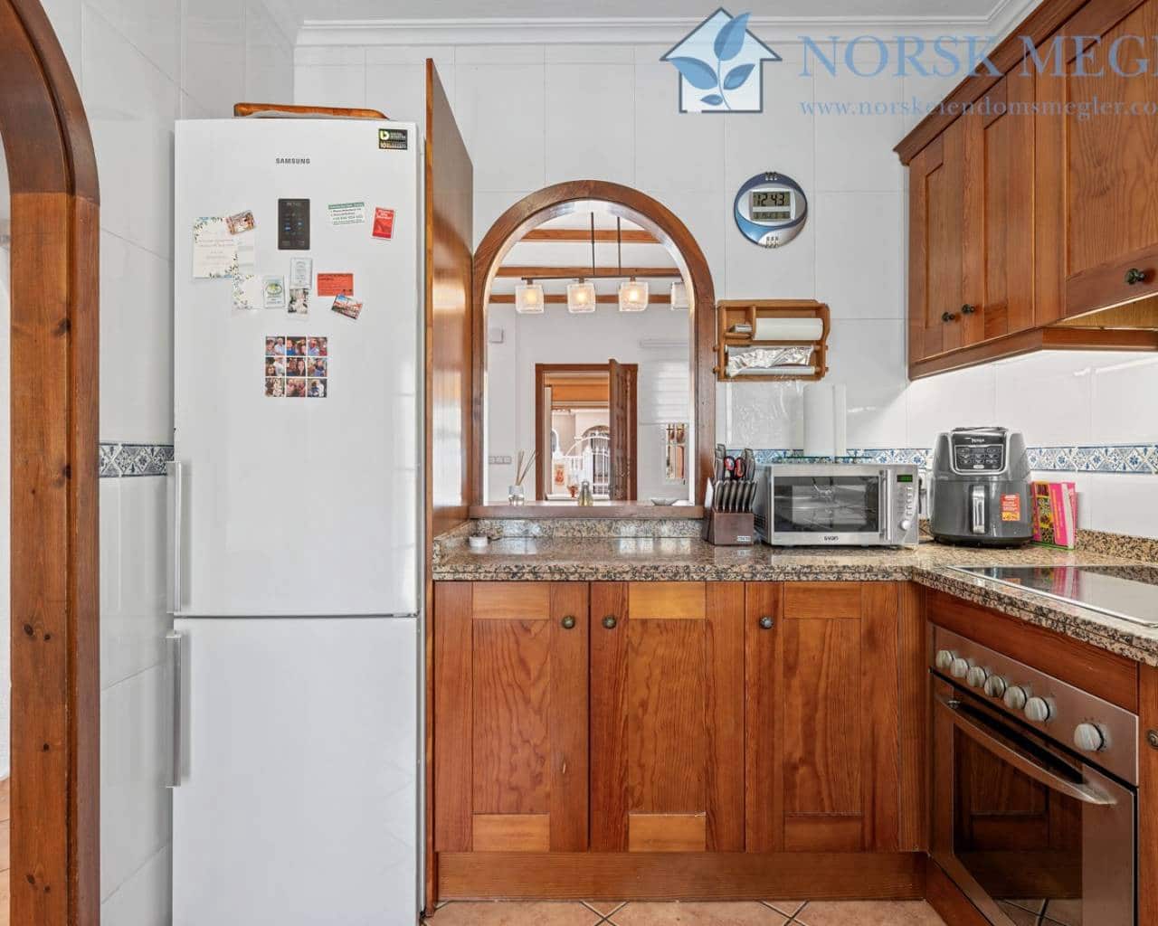 3 bedroom Villa for sale in Algorfa with pool - € 295,000 (Ref: 9720589)