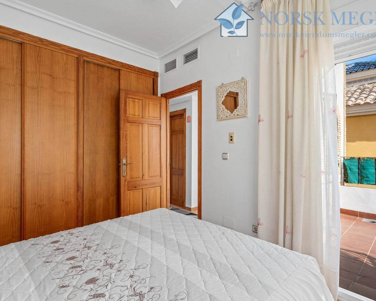 3 bedroom Villa for sale in Algorfa with pool - € 295,000 (Ref: 9720589)