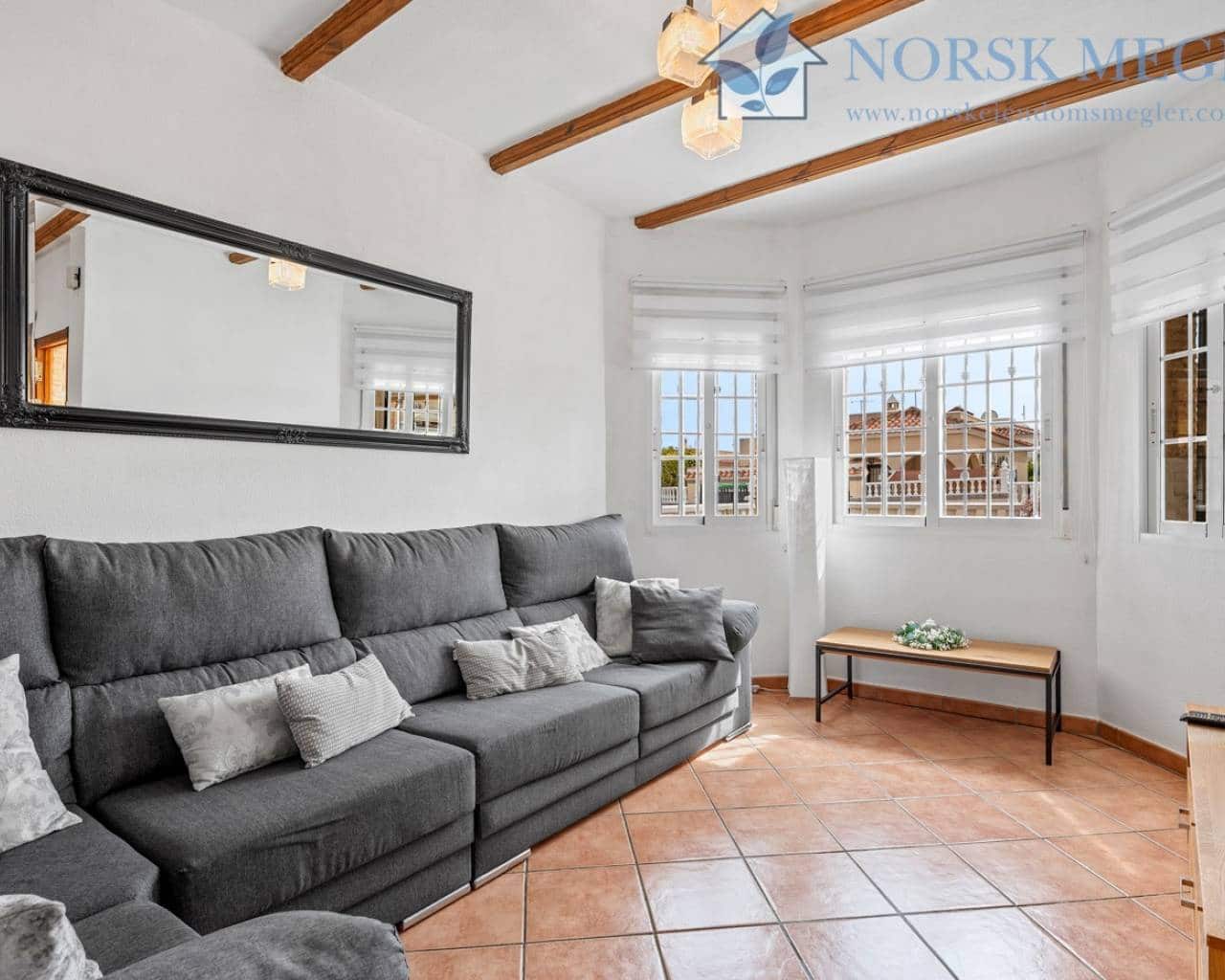 3 bedroom Villa for sale in Algorfa with pool - € 295,000 (Ref: 9720589)