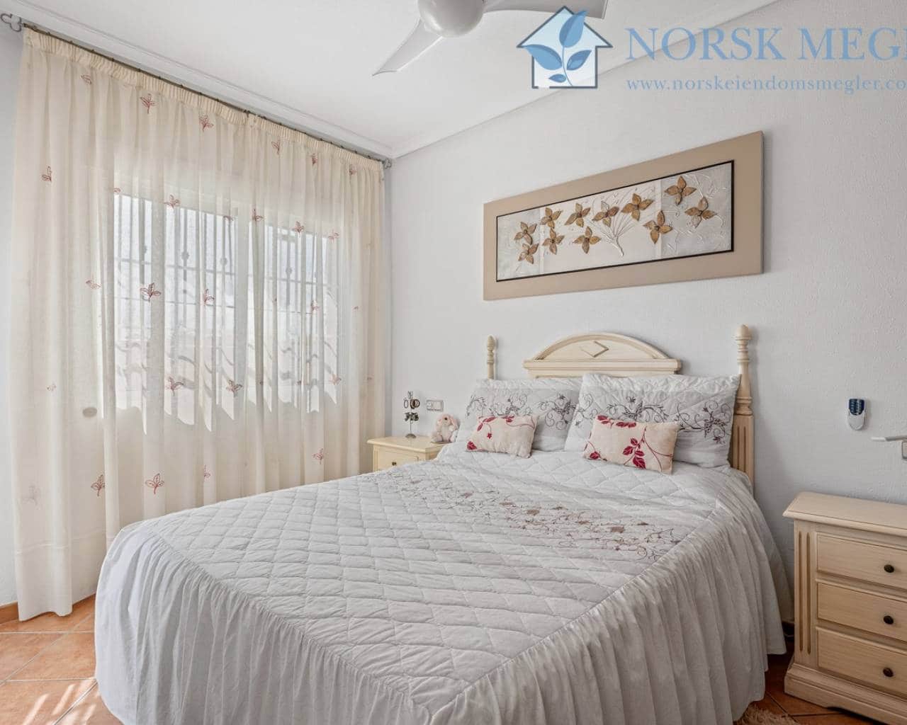 3 bedroom Villa for sale in Algorfa with pool - € 295,000 (Ref: 9720589)