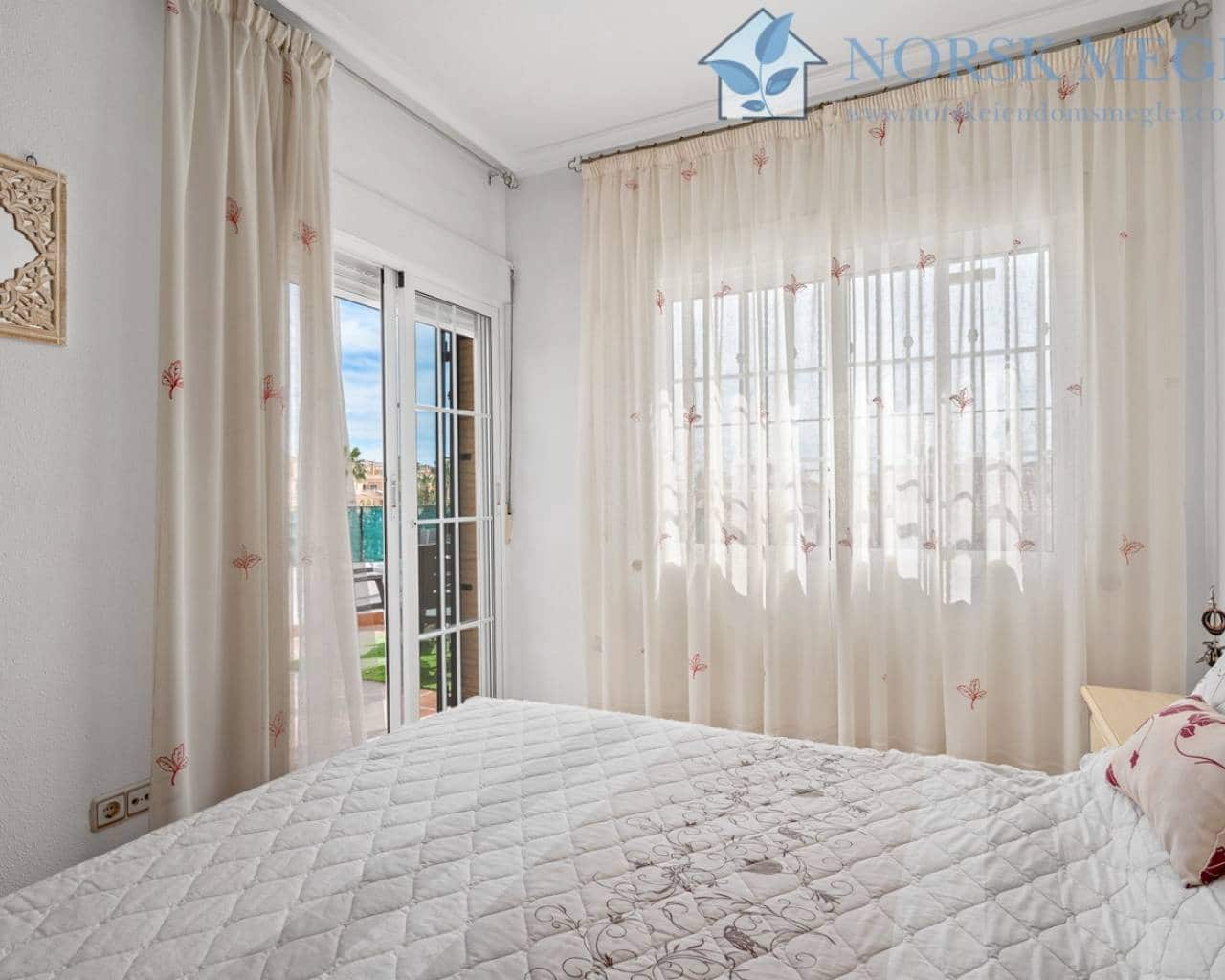 3 bedroom Villa for sale in Algorfa with pool - € 295,000 (Ref: 9720589)