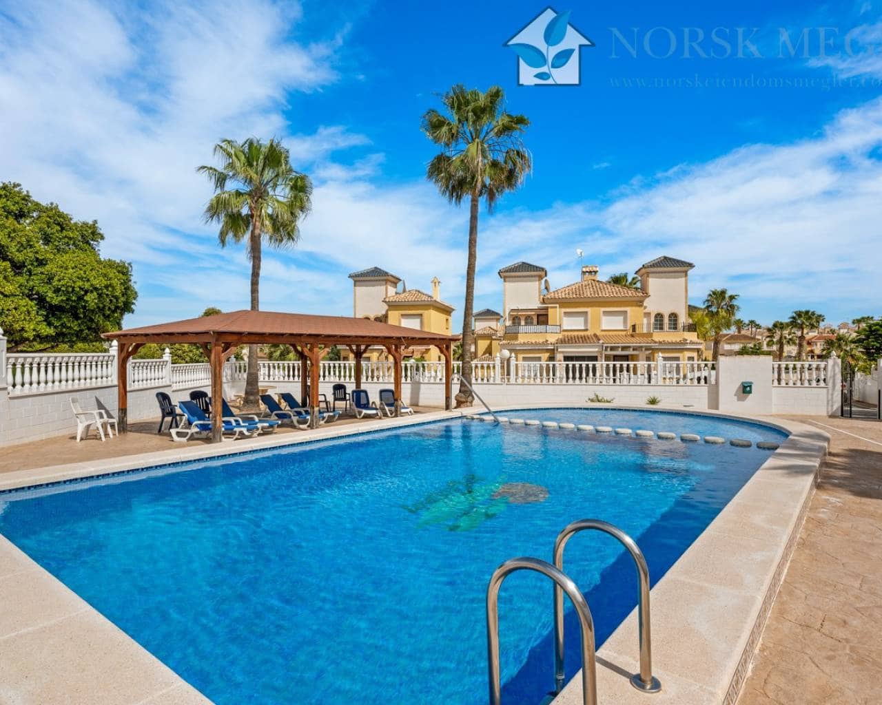 3 bedroom Villa for sale in Algorfa with pool - € 295,000 (Ref: 9720589)