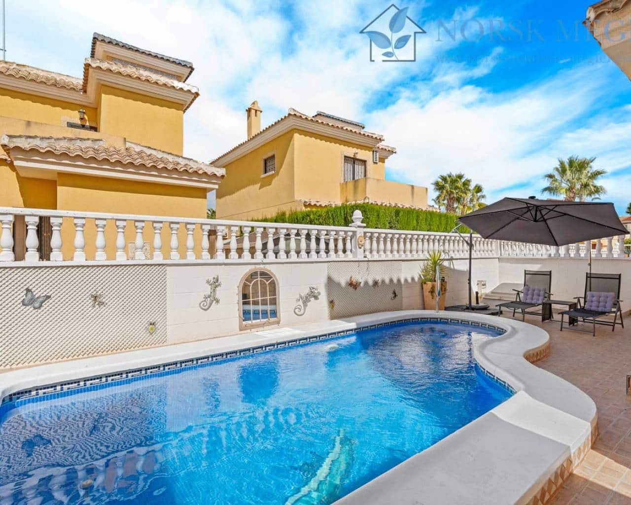 3 bedroom Villa for sale in Algorfa with pool - € 295,000 (Ref: 9720589)
