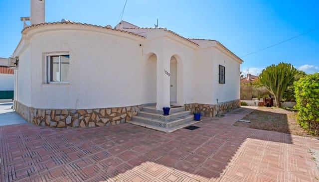 2 bedroom Villa for sale in Ciudad Quesada, Rojales with pool - € 365,000 (Ref: 9723868)