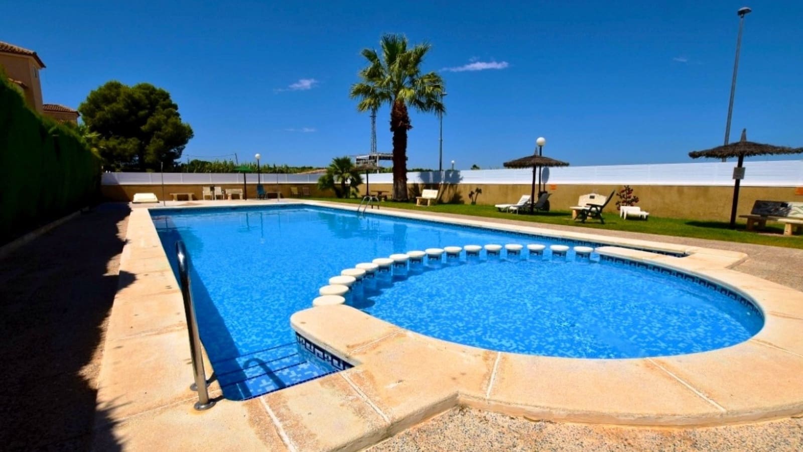 3 chambre Villa/Maison Semi-Mitoyenne à vendre à Algorfa avec piscine - 185 000 € (Ref: 9723869)