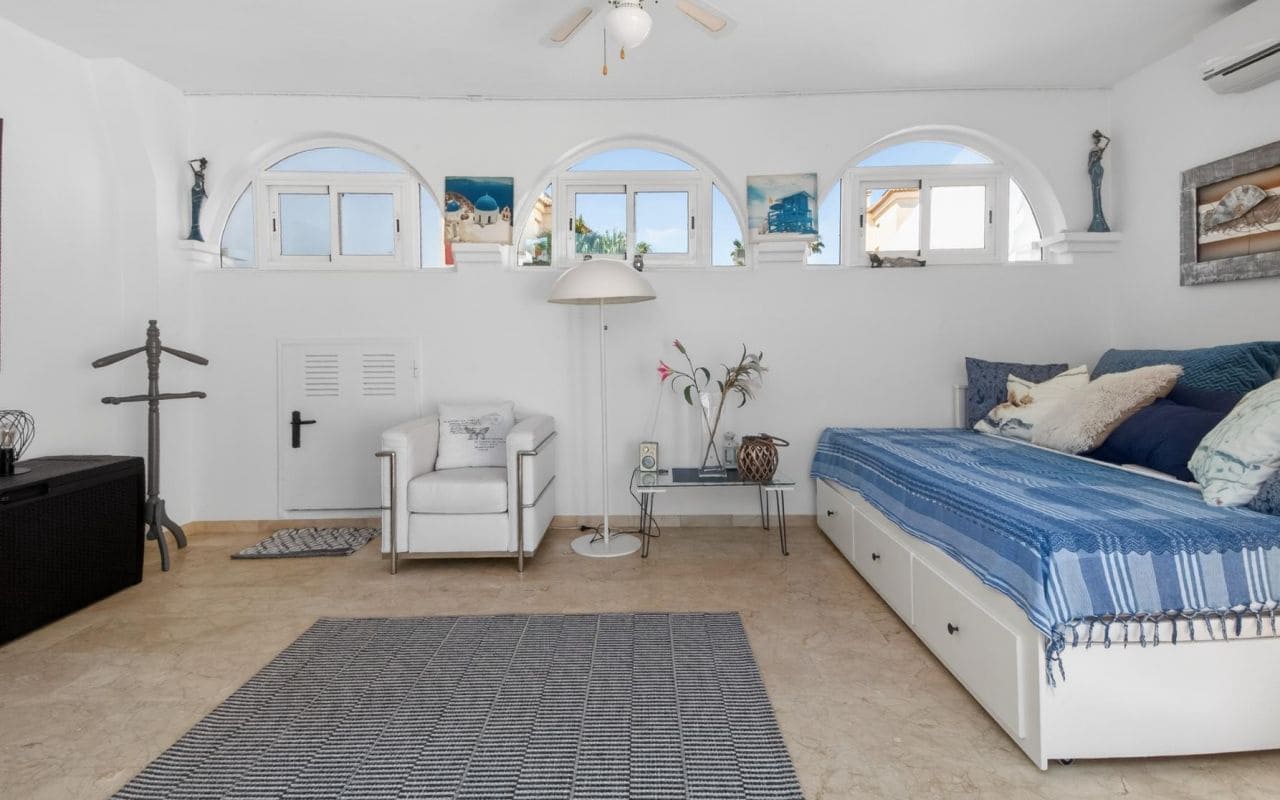 2 soverom Bungalow til salgs i Playa Flamenca med svømmebasseng - € 295 000 (Ref: 9725007)