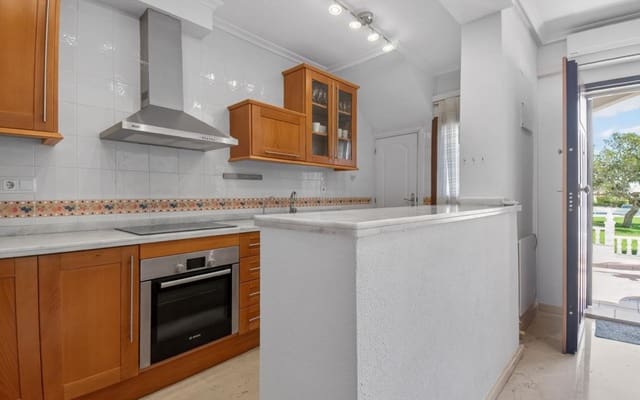 2 soverom Bungalow til salgs i Playa Flamenca, Orihuela med svømmebasseng - € 295 000 (Ref: 9725007)