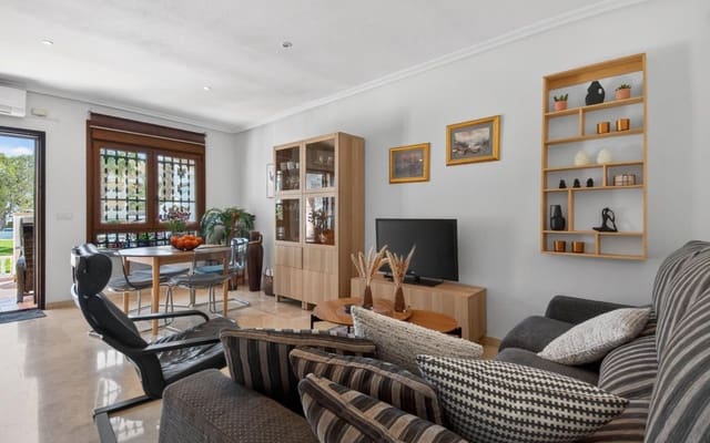 2 soverom Bungalow til salgs i Playa Flamenca, Orihuela med svømmebasseng - € 295 000 (Ref: 9725007)