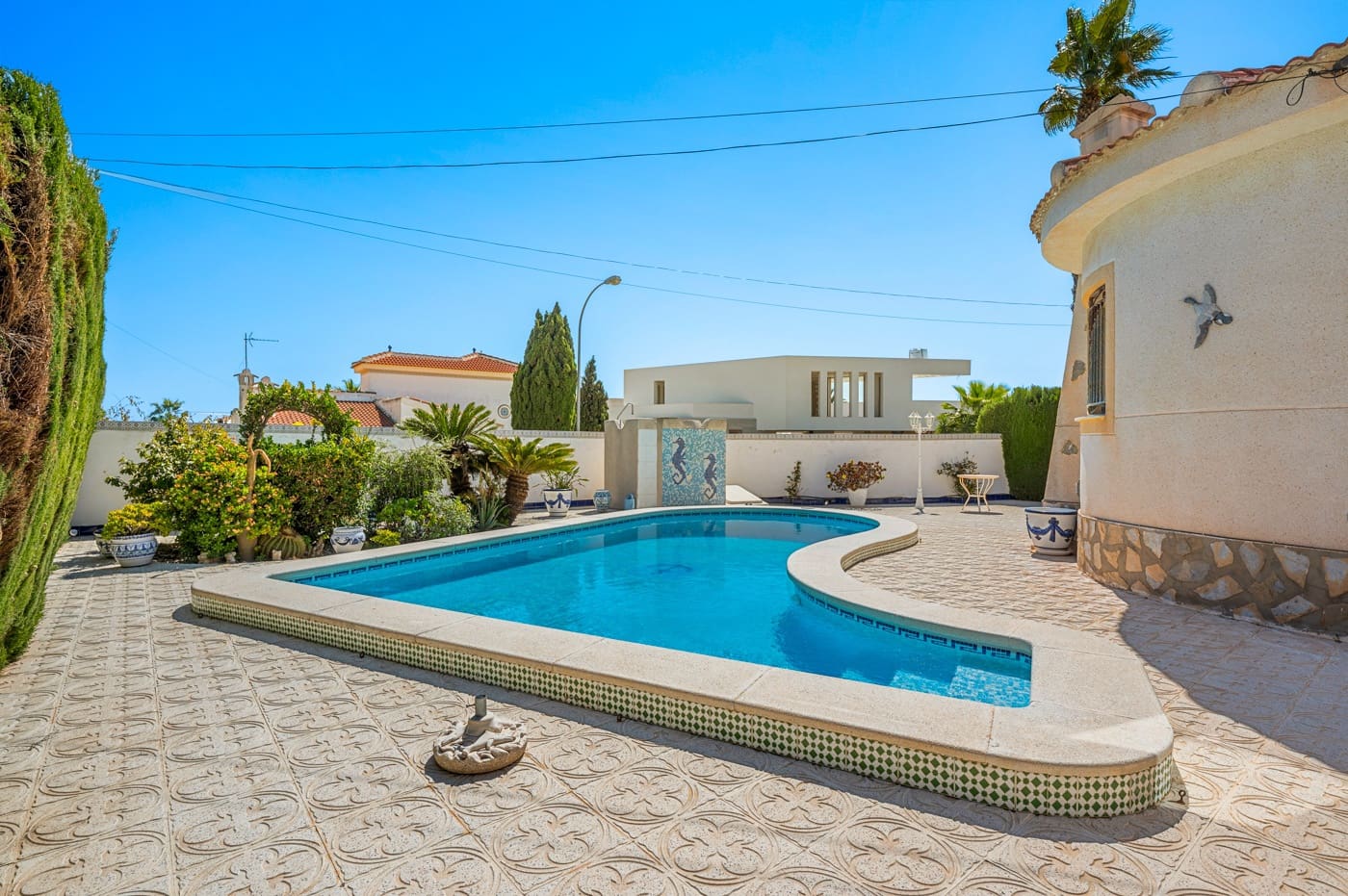 Chalet de 2 habitaciones en Ciudad Quesada en venta con piscina garaje - 345.000 € (Ref: 9727093)