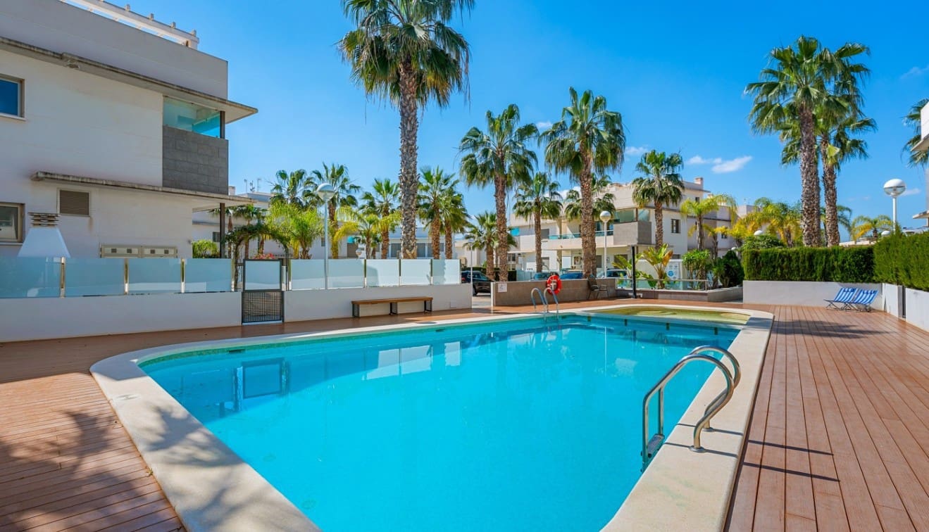 2 quarto Apartamento para venda em Ciudad Quesada com piscina - 249 000 € (Ref: 9727094)
