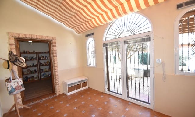 3 bedroom Villa for sale in Formentera del Segura with pool - € 397,500 (Ref: 9733925)