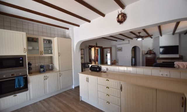 3 bedroom Villa for sale in Formentera del Segura with pool - € 397,500 (Ref: 9733925)