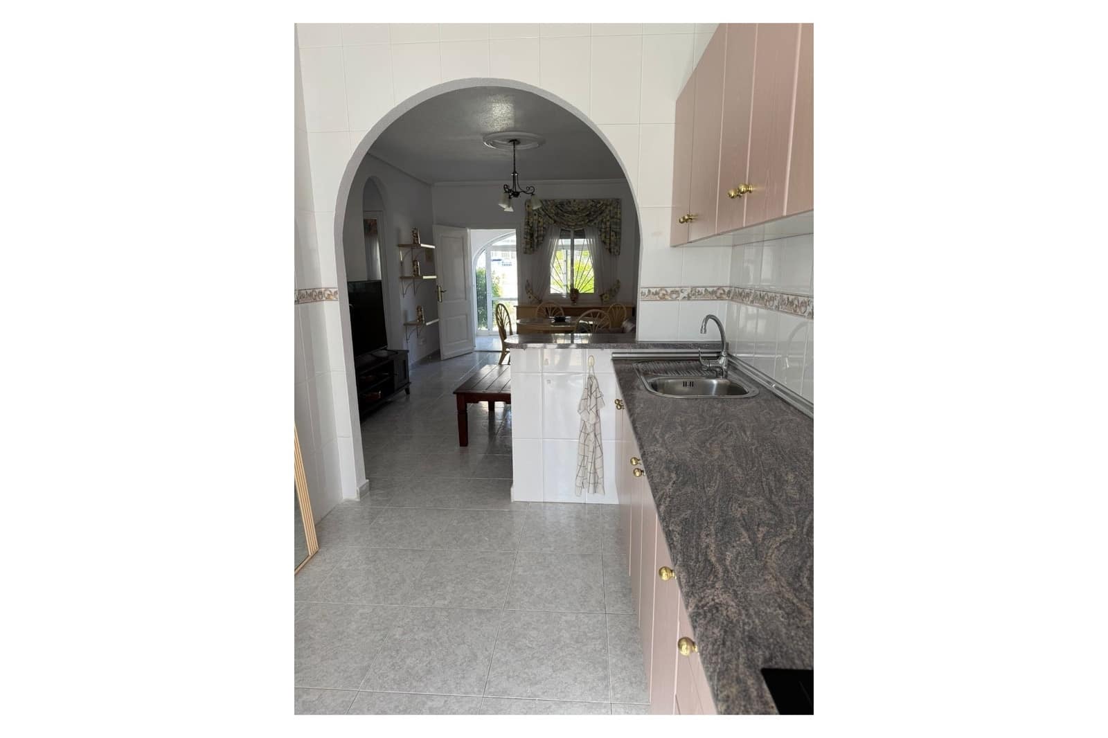 2 soveværelse Bungalow til salg i Ciudad Quesada med swimmingpool - € 165.000 (Ref: 9735967)