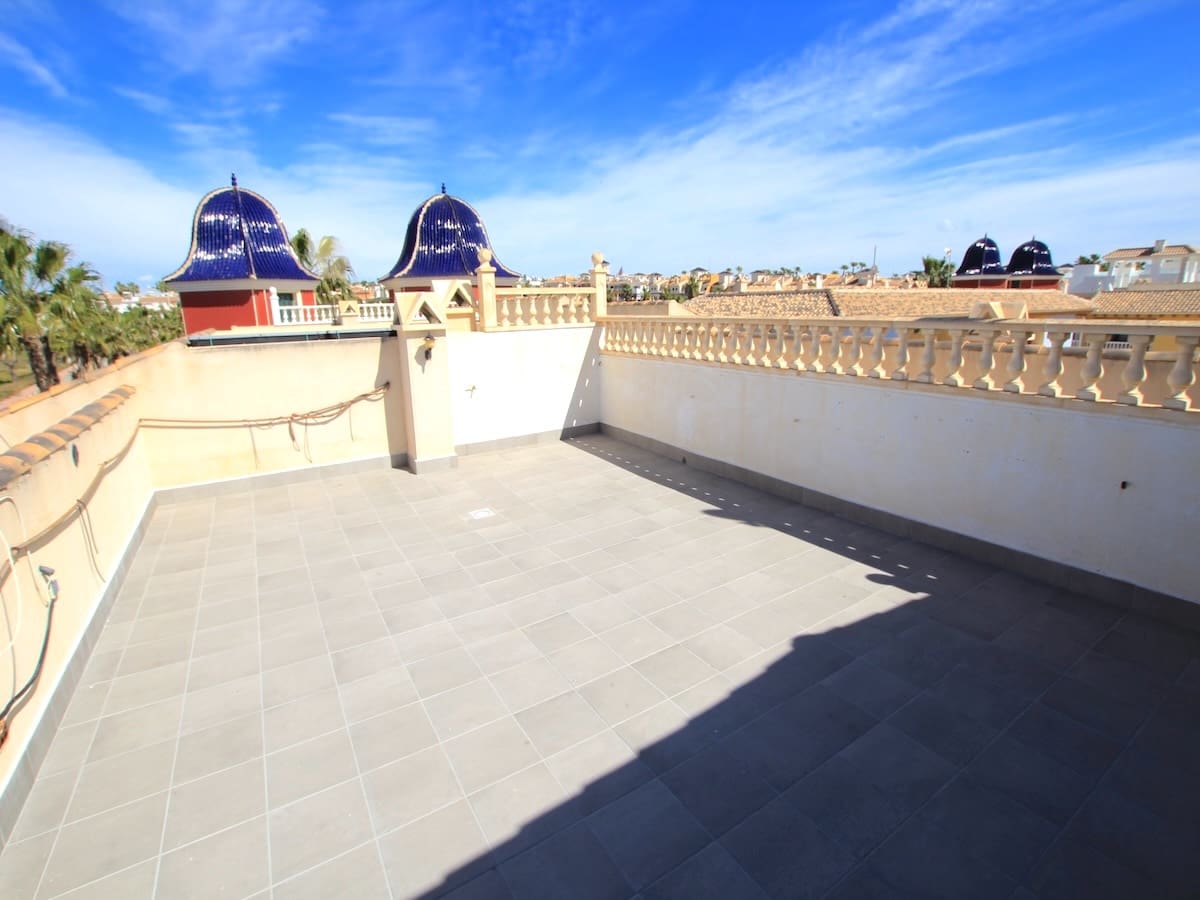 2 bedroom Apartment for sale in Ciudad Quesada with pool - € 169,950 (Ref: 9740101)