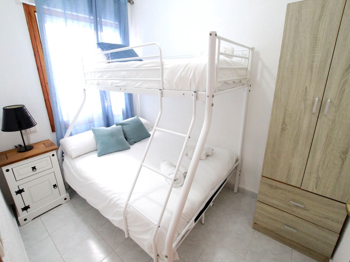 2 bedroom Bungalow for sale in Ciudad Quesada with pool - € 160,000 (Ref: 9740205)