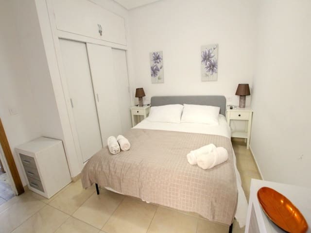 2 bedroom Bungalow for sale in Ciudad Quesada, Rojales with pool - € 160,000 (Ref: 9740206)