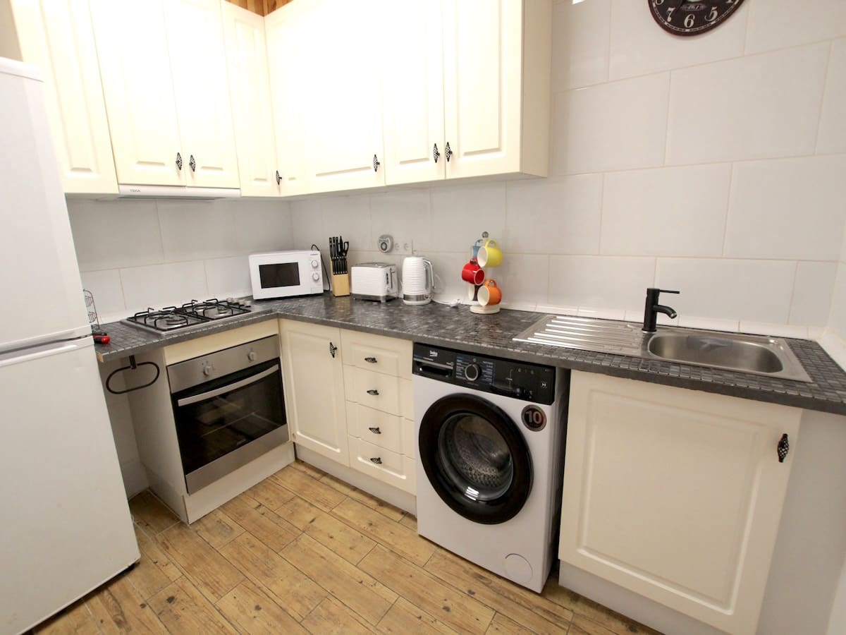 2 bedroom Bungalow for sale in Ciudad Quesada with pool - € 160,000 (Ref: 9740206)