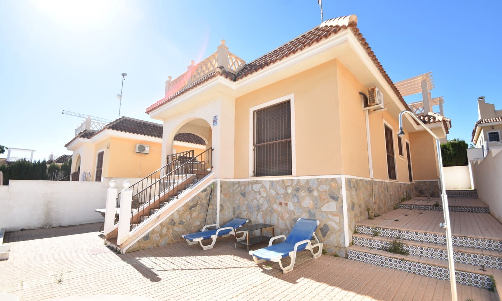 3 soveværelse Villa til salg i Ciudad Quesada med swimmingpool - € 370.000 (Ref: 9752517)