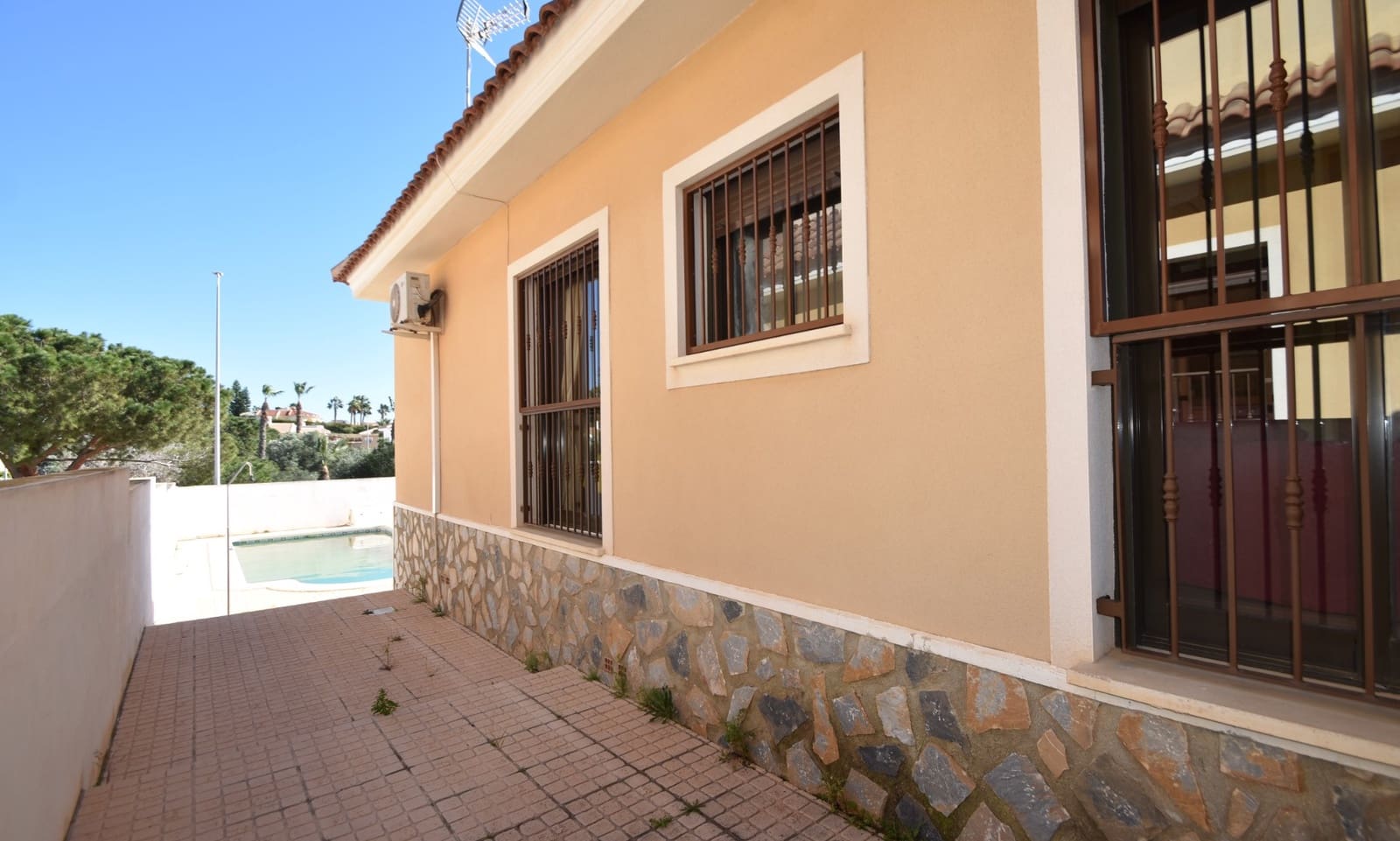 3 soveværelse Villa til salg i Ciudad Quesada med swimmingpool - € 370.000 (Ref: 9752517)