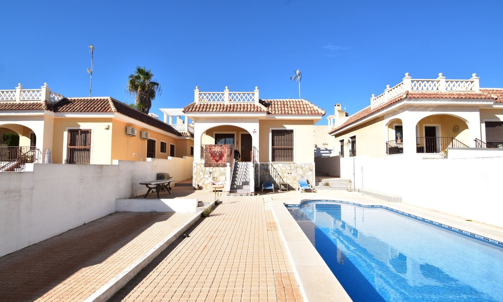 3 soveværelse Villa til salg i Ciudad Quesada med swimmingpool - € 370.000 (Ref: 9752517)