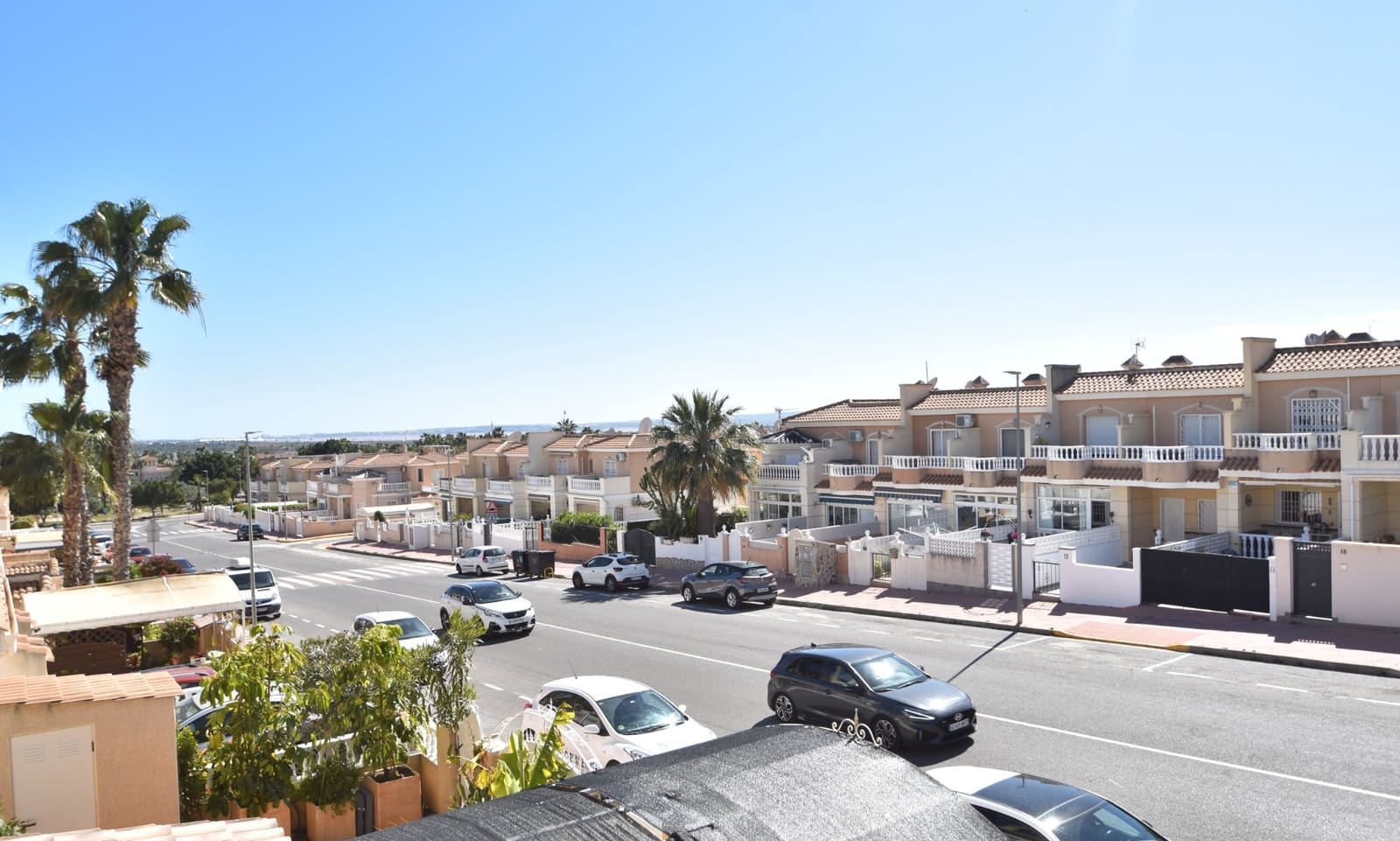 2 soverom Kjedet enebolig til salgs i Ciudad Quesada med svømmebasseng - € 250 000 (Ref: 9753614)