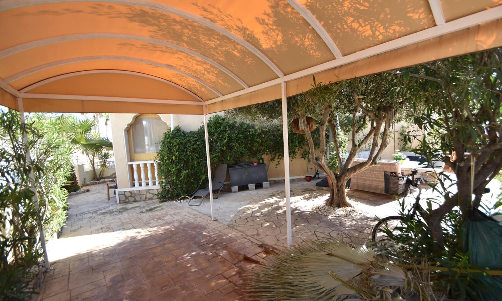 2 soverom Kjedet enebolig til salgs i Ciudad Quesada med svømmebasseng - € 250 000 (Ref: 9753614)