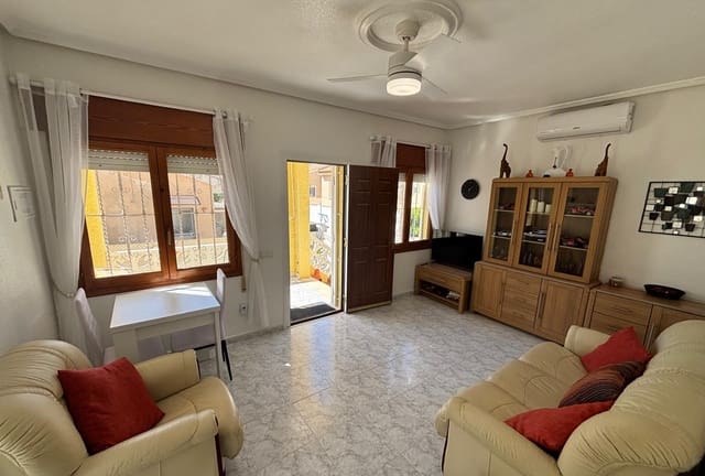 2 soveværelse Villa til salg i Ciudad Quesada, Rojales med swimmingpool - € 210.000 (Ref: 9753771)