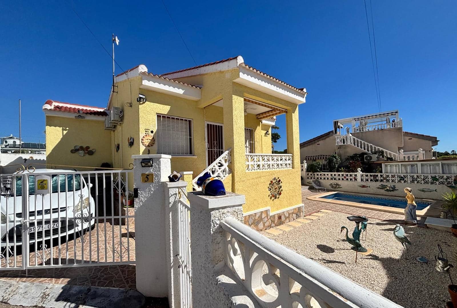 2 soveværelse Villa til salg i Ciudad Quesada med swimmingpool - € 210.000 (Ref: 9753771)