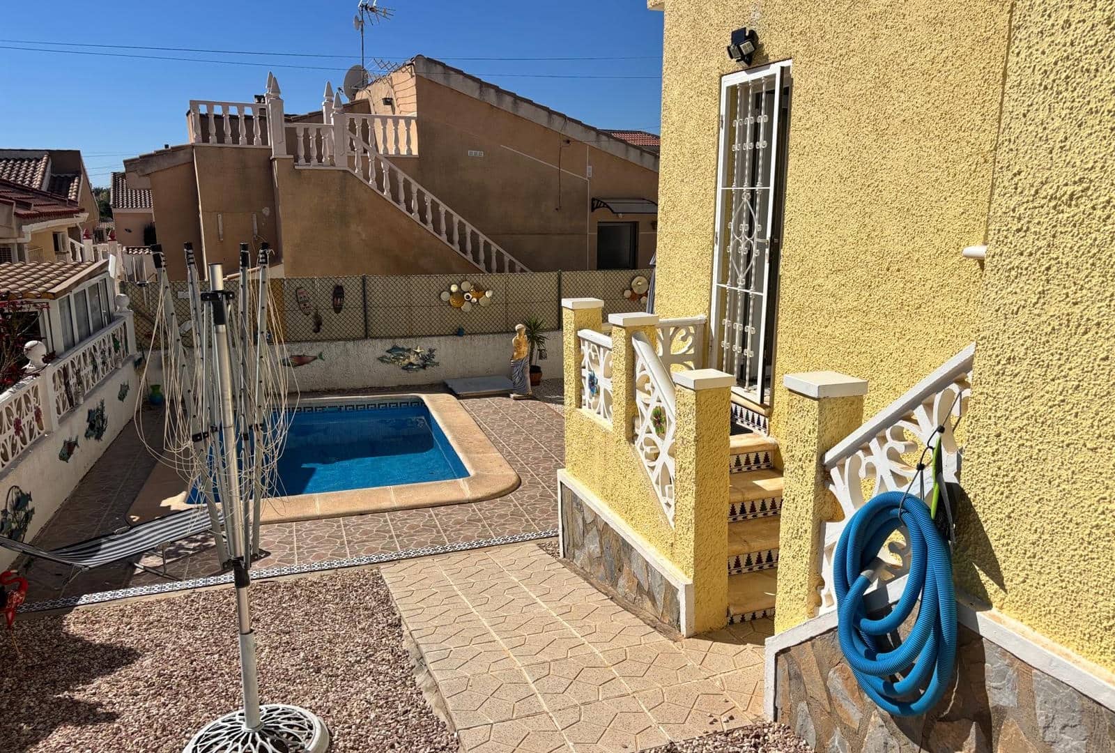 2 soveværelse Villa til salg i Ciudad Quesada med swimmingpool - € 210.000 (Ref: 9753771)