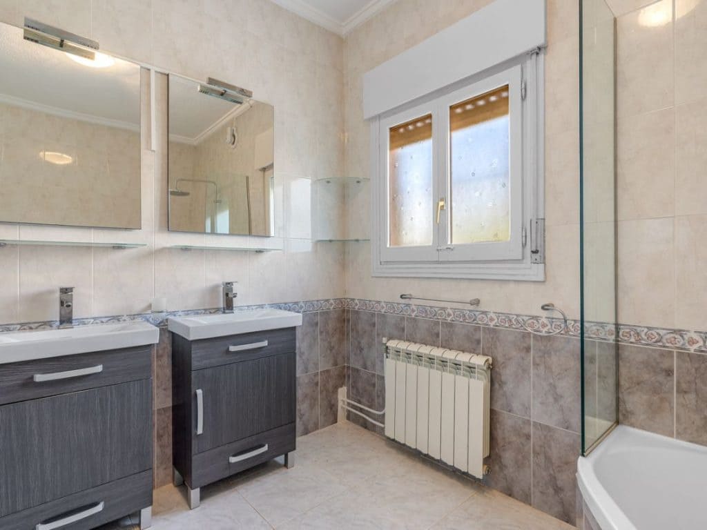 4 bedroom Villa for sale in Ciudad Quesada with pool - € 695,000 (Ref: 9758082)