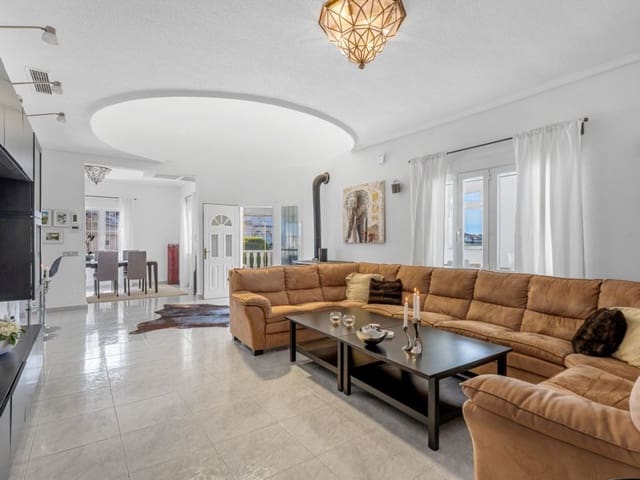 4 bedroom Villa for sale in Ciudad Quesada, Rojales with pool - € 695,000 (Ref: 9758082)