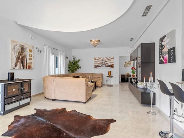 4 bedroom Villa for sale in Ciudad Quesada, Rojales with pool - € 695,000 (Ref: 9758082)