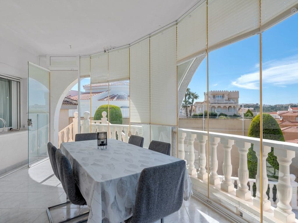 4 bedroom Villa for sale in Ciudad Quesada with pool - € 695,000 (Ref: 9758082)