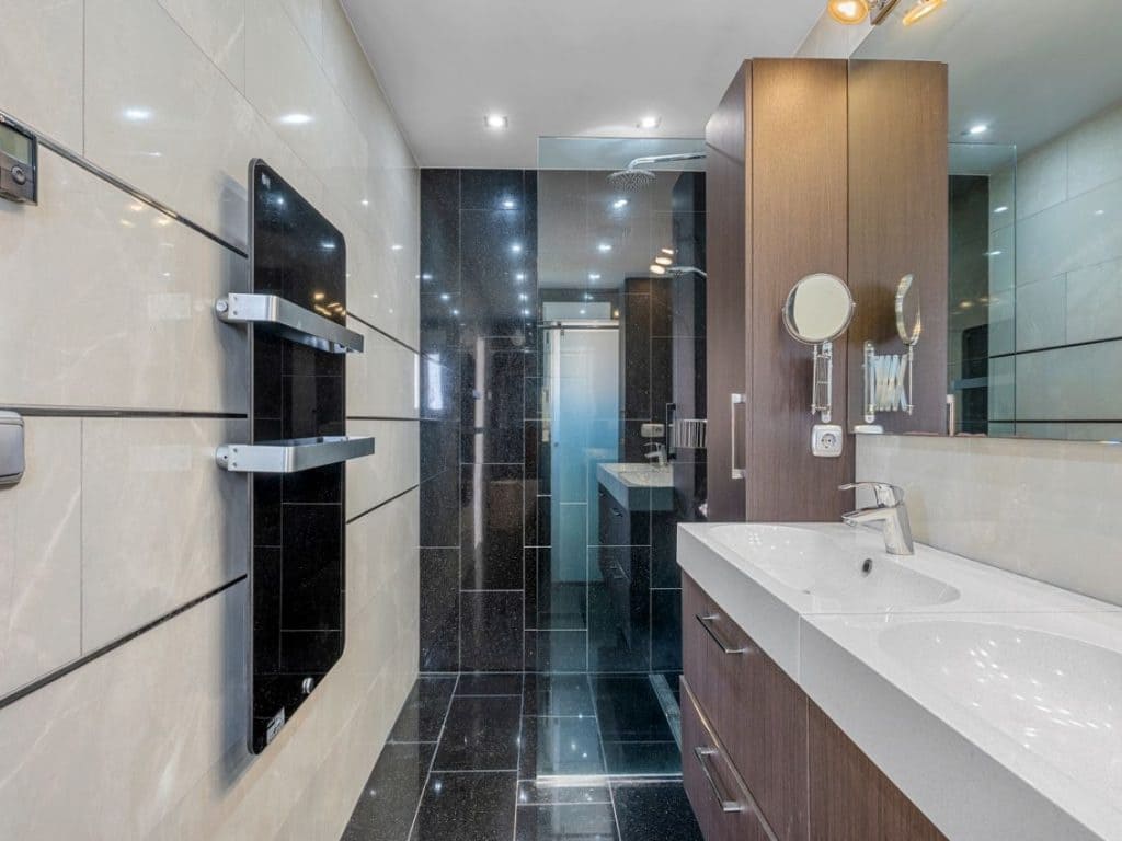 4 bedroom Villa for sale in Ciudad Quesada with pool - € 695,000 (Ref: 9758082)