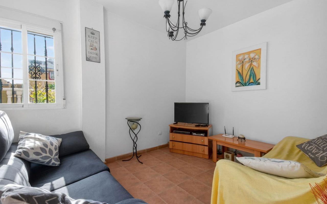 2 soverom Rekkehus til salgs i Torrevieja med svømmebasseng - € 183 000 (Ref: 9760101)