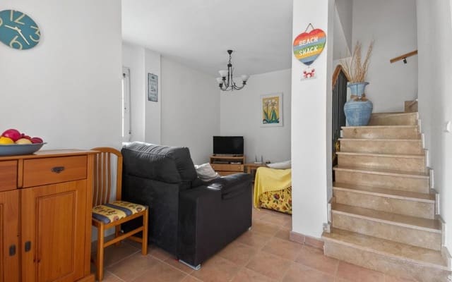 2 soveværelse Rækkehus til salg i Torrevieja med swimmingpool - € 183.000 (Ref: 9760101)