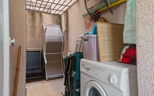 2 soveværelse Rækkehus til salg i Torrevieja med swimmingpool - € 183.000 (Ref: 9760101)