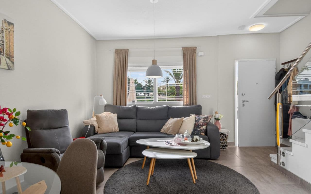 3 bedroom Townhouse for sale in Punta Prima with pool - € 349,000 (Ref: 9777114)