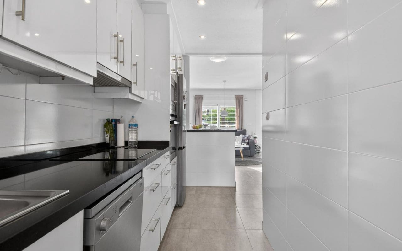 3 bedroom Townhouse for sale in Punta Prima with pool - € 349,000 (Ref: 9777114)