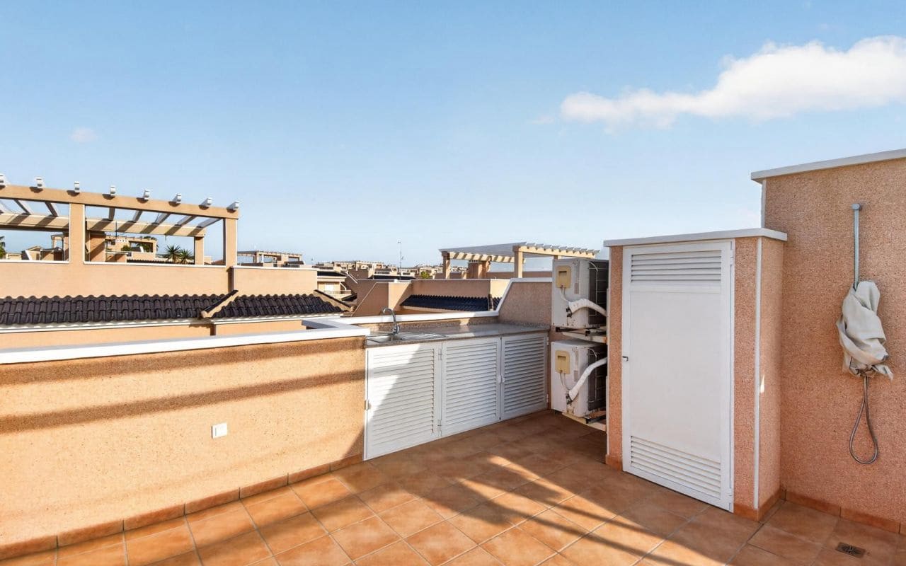 3 bedroom Townhouse for sale in Punta Prima with pool - € 349,000 (Ref: 9777114)