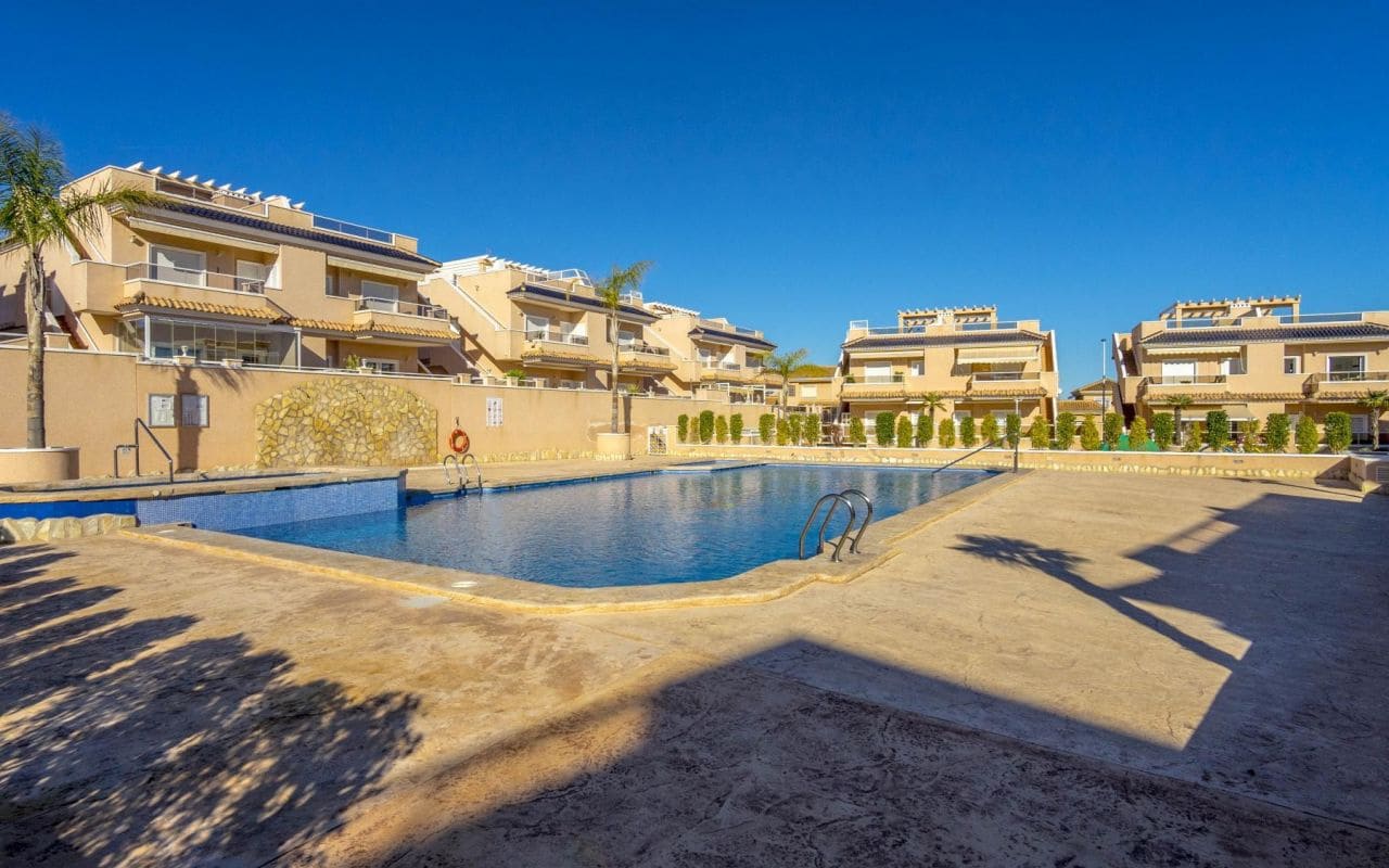 3 bedroom Townhouse for sale in Punta Prima with pool - € 349,000 (Ref: 9777114)