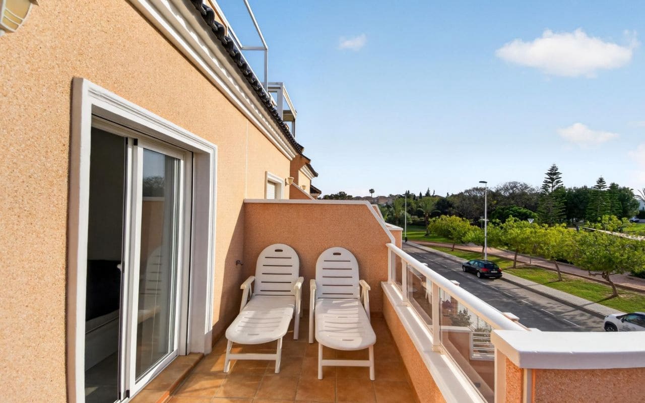 3 bedroom Townhouse for sale in Punta Prima with pool - € 349,000 (Ref: 9777114)