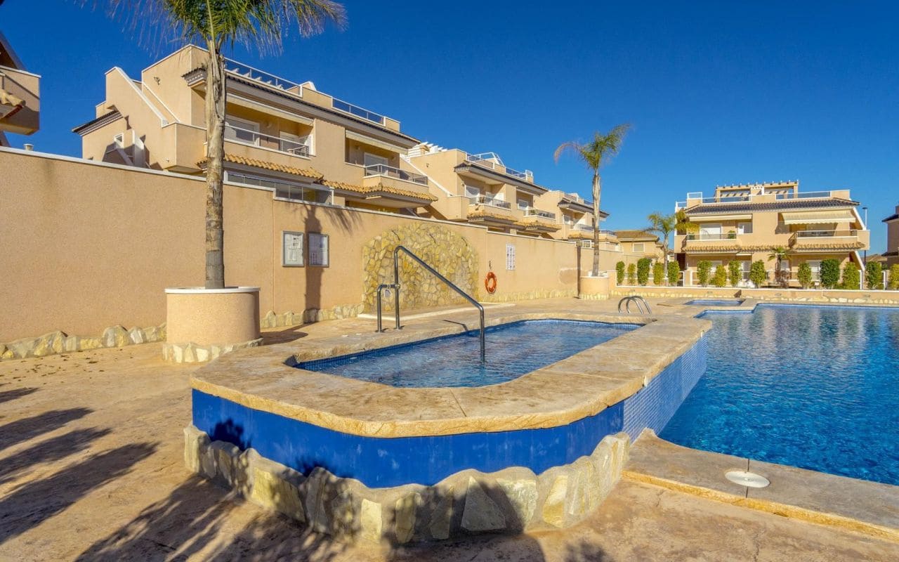 3 bedroom Townhouse for sale in Punta Prima with pool - € 349,000 (Ref: 9777114)