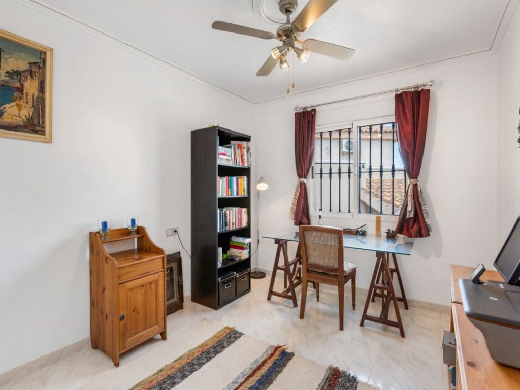 5 quarto Moradia para venda em Ciudad Quesada com piscina - 249 000 € (Ref: 9778647)