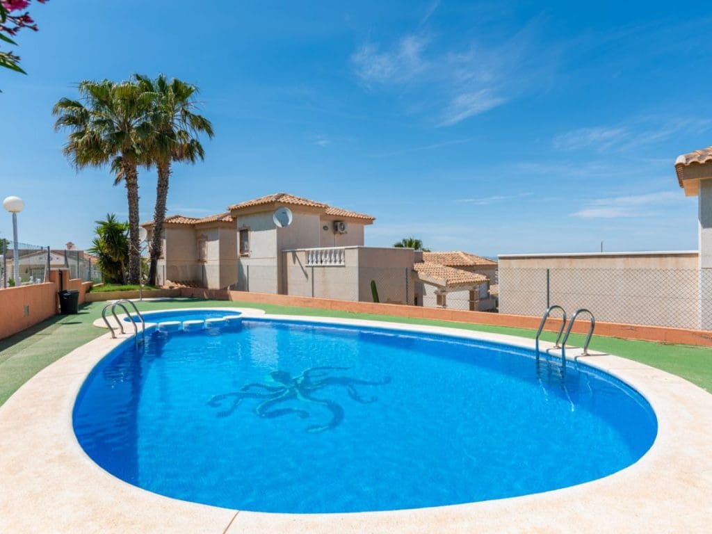 5 quarto Moradia para venda em Ciudad Quesada com piscina - 249 000 € (Ref: 9778647)